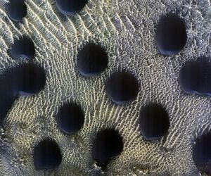 انتشار تصاویری شگفت‌انگیز از تپه‌های شنی مدور در مریخ