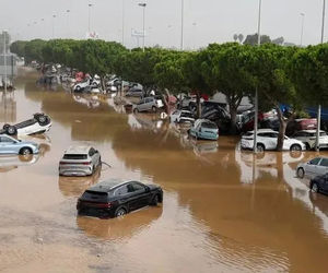 امداد هوایی برای نجات سیل زدگان اسپانیایی + فیلم