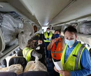 پرواز باری ۷۳۷ مسافربری