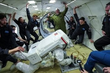 آزمایش لباس‌های فضانوردی نسل جدید ناسا