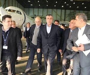 وزیر راه و شهرسازی از آشیانه شماره یک و دو ایران ایر بازدید کرد