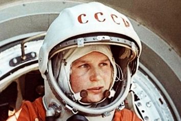 ۶۰ سالگی نخستین سفر فضایی 