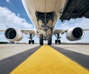 مشکل تامین سوخت و بهسازی باند فرودگاه بم رفع شد