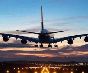 ۵ پرواز داخلی وخارجی به دلیل وقوع طوفان به فرودگاه مبدا بازگشتند