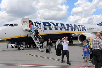 بزرگترین ایرلاین اروپا در مسیر ترک آسمان اسرائیل 