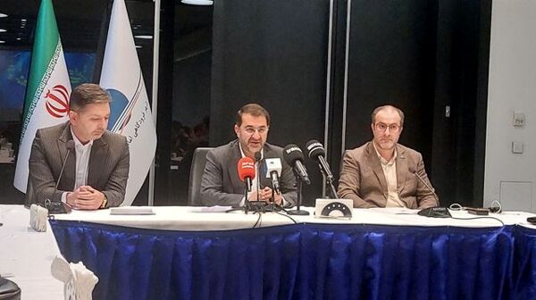 درآمد فرودگاه امام خمینی(ره) به ۸ هزار میلیارد تومان می‌رسد