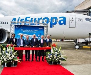 ورود نخستین بوئینگ 737 MAX 8 به ناوگان ایر اروپا؛ اسپانیا وارد عصر جدید هوانوردی شد


