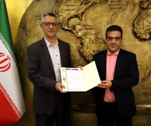 رئیس هیئت مدیره هواپیمایی آتا در حکمی «قایین شاه علی» را به‌عنوان سرپرست این هواپیمایی منصوب کرد.
