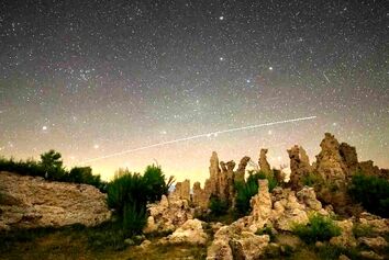 تماشای زحل و مریخ در آسمان بامداد ۱۳ خرداد را از دست ندید + توصیه‌های ناسا