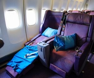 هشدار مهم مهمانداران: از پتوهای هواپیما استفاده نکنید
