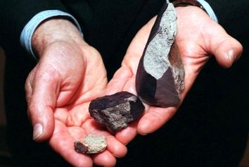 کسی یک شهاب‌سنگ پیدا نکرده؟