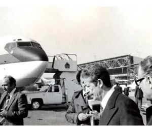 «شاپور بختیار» در فرودگاه 
مهرآباد 