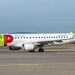  یک فروند امبرائر ERJ-190 شرکت هواپیمایی پرتغال (TAP) به رجیستر CS-TPV با شماره پرواز TP-487 از مبدا نیس فرانسه به مقصد لیسبون پرتغال به همراه ۶۱ مسافر و ۵ خدمه پرواز داشت.