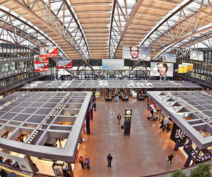 پروازهای فرودگاه هامبورگ به علت درگیری پلیس با فعالان محیط زیست مختل شد

