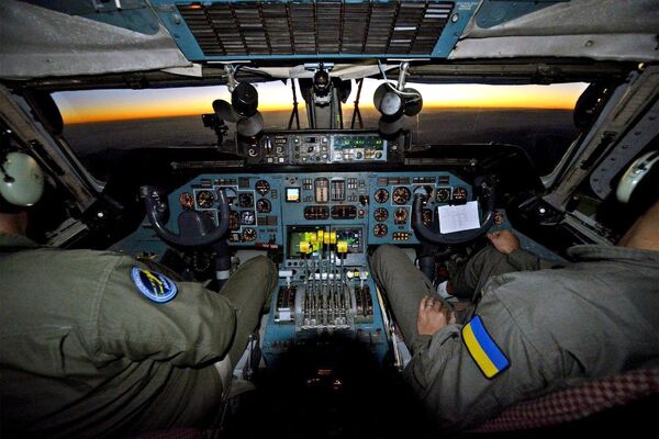 سومین پرواز آزمایشی بزرگترین هواپیمای جهان An-225 Mriya نیز انجام شد.