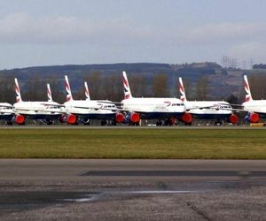 تصویری از هواپیماهای ایرباس A320 و A321 هواپیمایی بریتانیا، پارک شده در باند فرودگاه Glasgow اسکاتلند