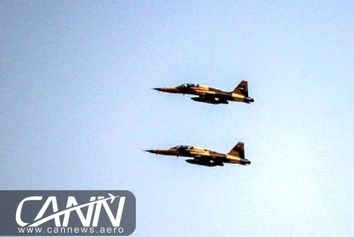 نخستین پرواز جنگنده ایرانی «کوثر» در آسمان تهران