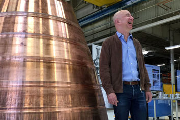 جف بزوس پرداخت هزینه های ناسا را پیشنهاد ​​داد