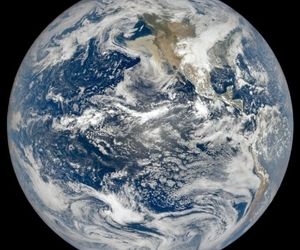 هویدا بودن آتش سوزی غرب آمریکا از فضا