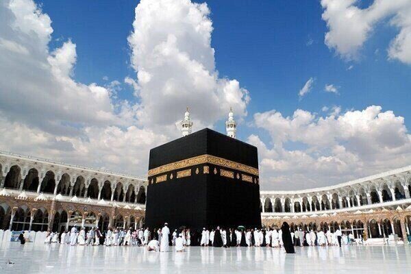 روایت "هلال احمر" از مشکلات انتقال حجاج بیمار به ایران پس از لغو پروازها 


