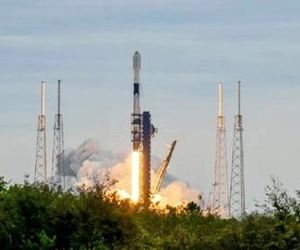 پرتاب ۱۳ ماهواره برای اتصال مستقیم اینترنت به گوشی