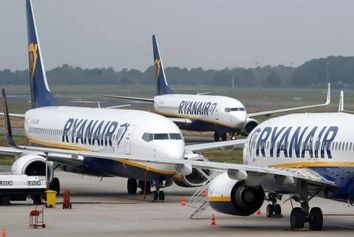 بزرگ‌ترین شرکت هواپیمایی اروپا از احتمال لغو صدها پرواز خبر داد