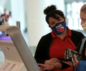 تهدید خطوط هوایی آمریکا؛ مسافران ماسک نزنند وارد هواپیما نمی‌شوند