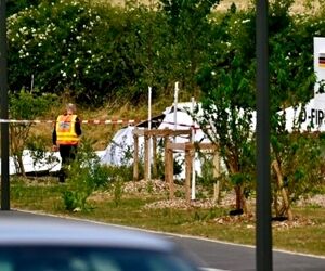 سقوط هواپیمای آموزشی چتربازی در فرانسه؛ ۱۱ نفر جان باختند