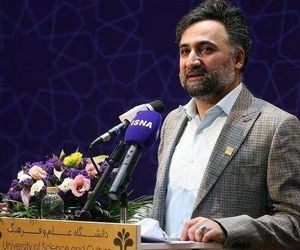 توضیحات معاون علمی رئیس جمهور در مورد طراحی هواپیمای جت ۱۰۰ نفره