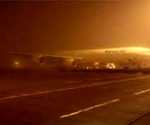 طوفان شن موجب اختلال در پروازهای فرودگاه کرمان شد