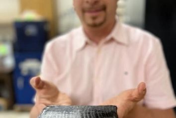 اختراع پلاستیک هوشمند «سخت‌تر از فولاد» توسط محقق ایرانی در آمریکا؛ گامی بزرگ برای صنعت هوایی و دفاعی