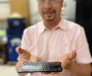 اختراع پلاستیک هوشمند «سخت‌تر از فولاد» توسط محقق ایرانی در آمریکا؛ گامی بزرگ برای صنعت هوایی و دفاعی