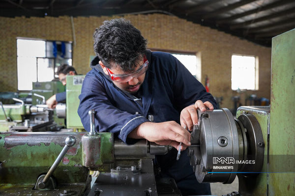 ورود به دنیای هوانوردی با افتتاح نخستین هنرستان هواپیمایی در اصفهان