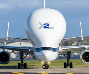 فرود اضطراری ایرباس بلوگا در فرودگاه آمستردام