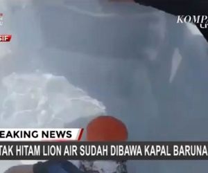 یکى از جعبه هاى سیاه پرواز٦١٠ لاین ایر در عمق ٣٠مترى آبهاى اندونزى پیدا شد.