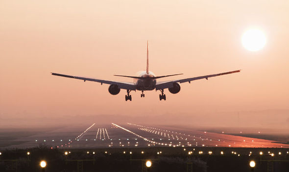 افزایش پروازهای فرودگاه لارستان با برقراری پرواز مسقط-لار-مسقط