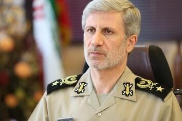 نماینده شاهین‌شهر به نقل از وزیر دفاع: در حوزه صنایع موشکی ۱۰ سال از کشور‌های منطقه جلوتر هستیم