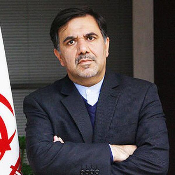 عباس آخوندی ، در مراسم ورود پنج فروند هواپیمای ای تی آر مطرح کرد: کسانی که پس از خروج آمریکا از برجام آب را گل آلود کردند باید پاسخگو باشند.