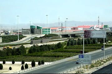 انتقال ۵۵ میلیون دلار از سهمیه کالای تجاری وارداتی منطقه آزاد ارس به منطقه آزاد شهر فرودگاهی امام خمینی(ره)