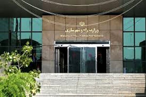 قدردانی وزیر راه و شهرسازی از دست اندرکاران شرکت فرودگاه ها و ناوبری هوایی ایران 