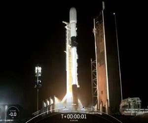 پرتاب ۲۱ ماهواره اینترنتی «استارلینک» به مدار زمین