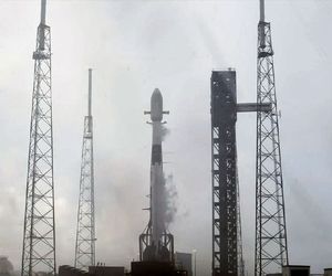 ماهواره‌های «آمازون» با یک روز تاخیر پرتاب می‌شوند