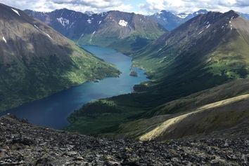 احتمال مرگ ۲ نفر در سقوط یک هواپیمای سبک در آلاسکا آمریکا + عکس