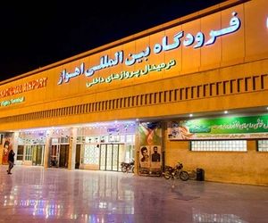 ۸ پرواز ورودی و خروجی فرودگاه اهواز لغو شد