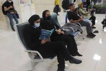 توزیع ویژه‌نامه نوروزی ماهنامه شبکه صنعت هوانوردی در فرودگاه بین‌المللی مهرآباد تهران