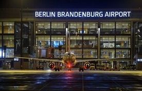 پرواز پهپادها فرودگاه برلین را موقتا تعطیل کرد