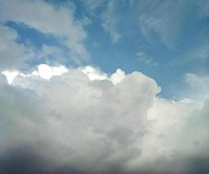 علت رنگ آبی آسمان چیست؟