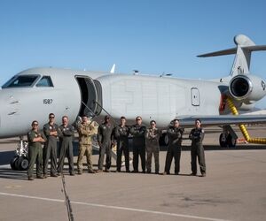 نخستین پرواز آموزشی هواپیمای جنگ الکترونیک EA-37B انجام شد

