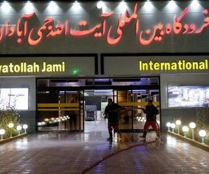 آغاز نصب آنتن اولین رادار بومی کشور در فرودگاه آبادان +تصاویر