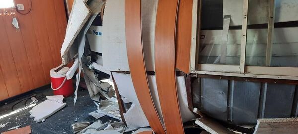 تصادف اتوبوس با کانکس محل استراحت پرسنل خدمات زمینی در فرودگاه مهرآباد 